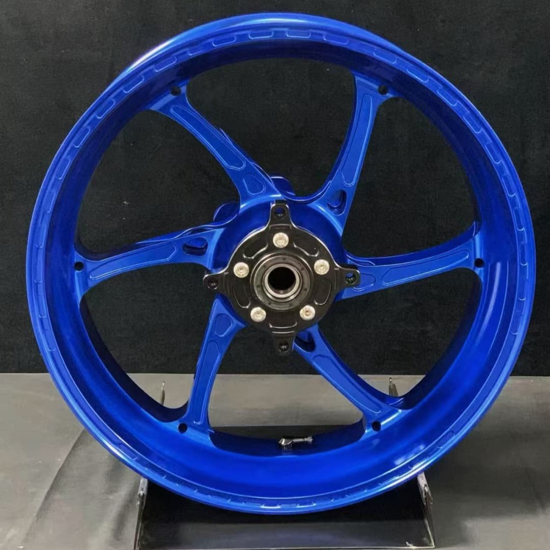 Forged rear wheel for HONDA CBR600RR – anodized blue 5-spoke aluminum with black hub for lightweight racing performance