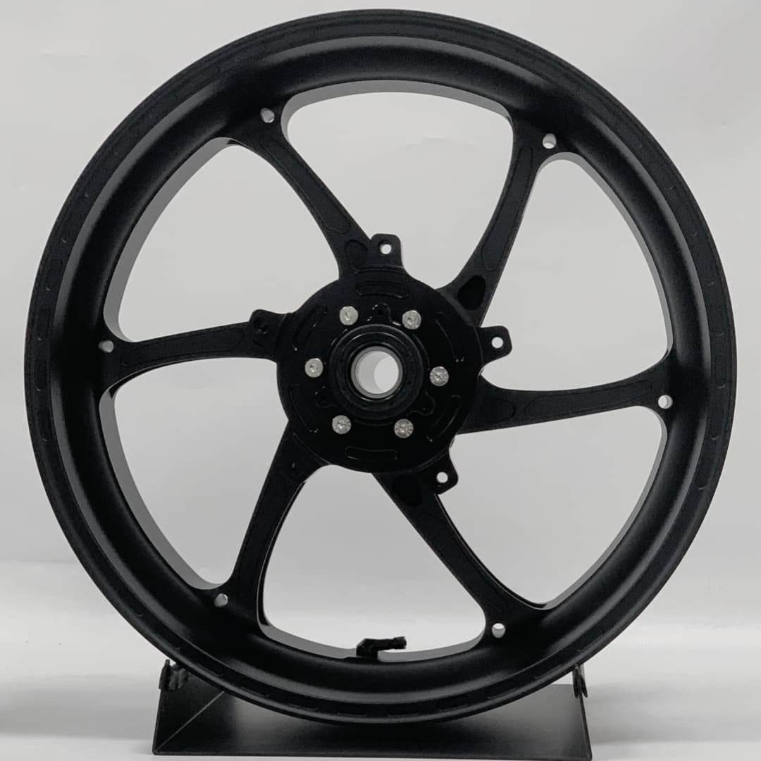 Forged aluminum rear wheel for SUZUKI HAYABUSA in matte black finish with 6-spoke design