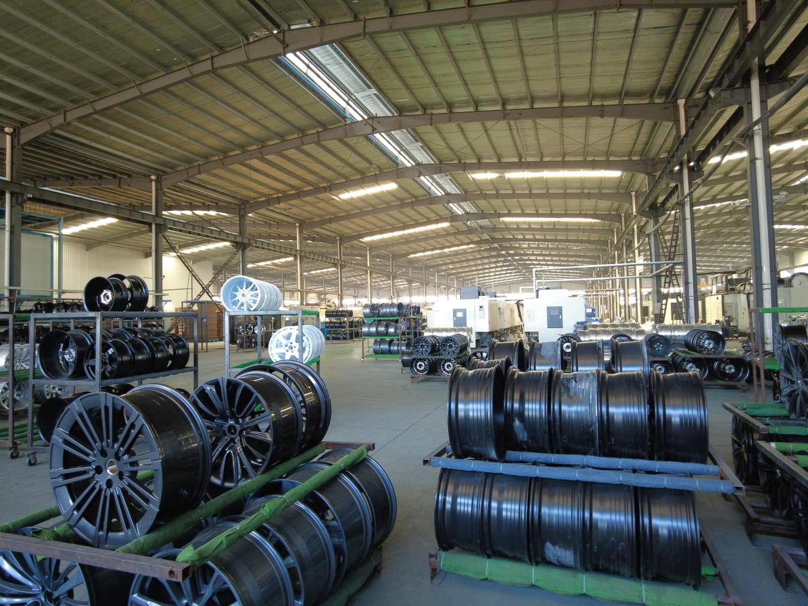 Forged wheels on the coating line during finishing
